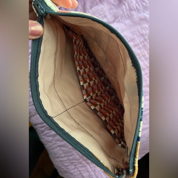 Zipper Pouch - Reusable Shopping Bag Upcycled! - Picture 7 of 13